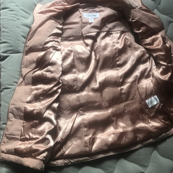 Calvin Klein Puffer Vest - Picture 5 of 8